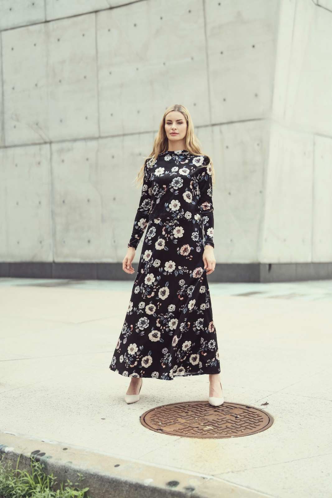 IVY TOP - BLACK FLORAL