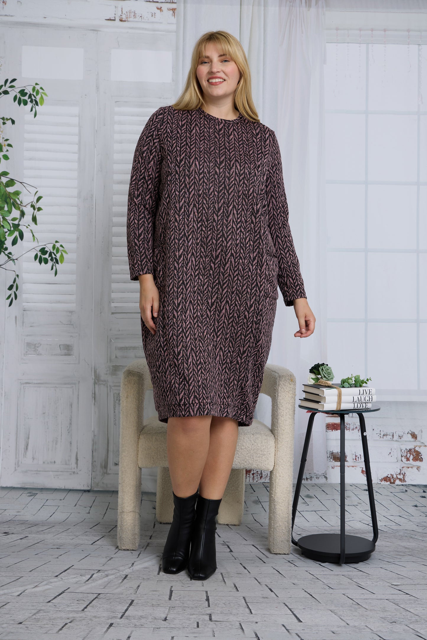 JAIMIE DRESS PLUS