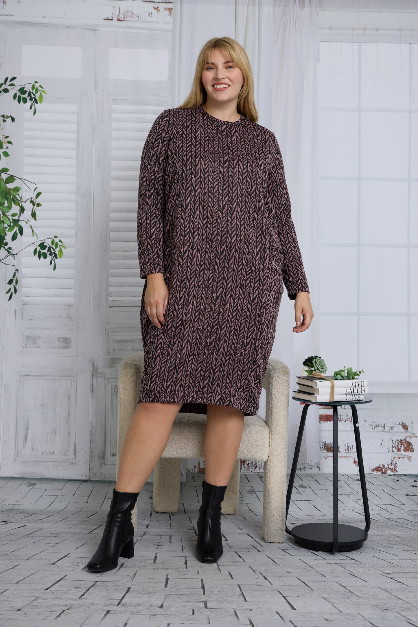 JAIMIE DRESS PLUS