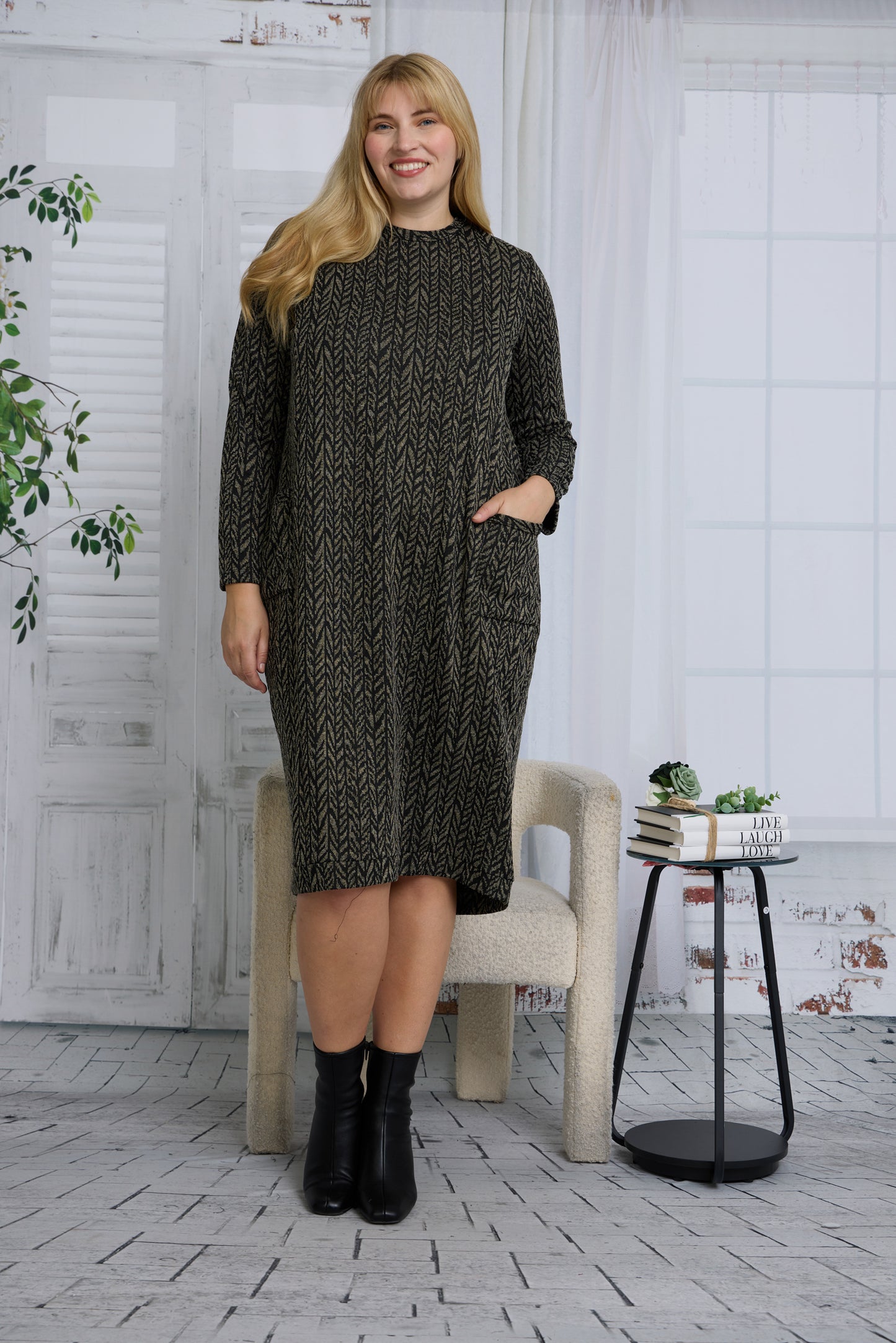 JAIMIE DRESS PLUS