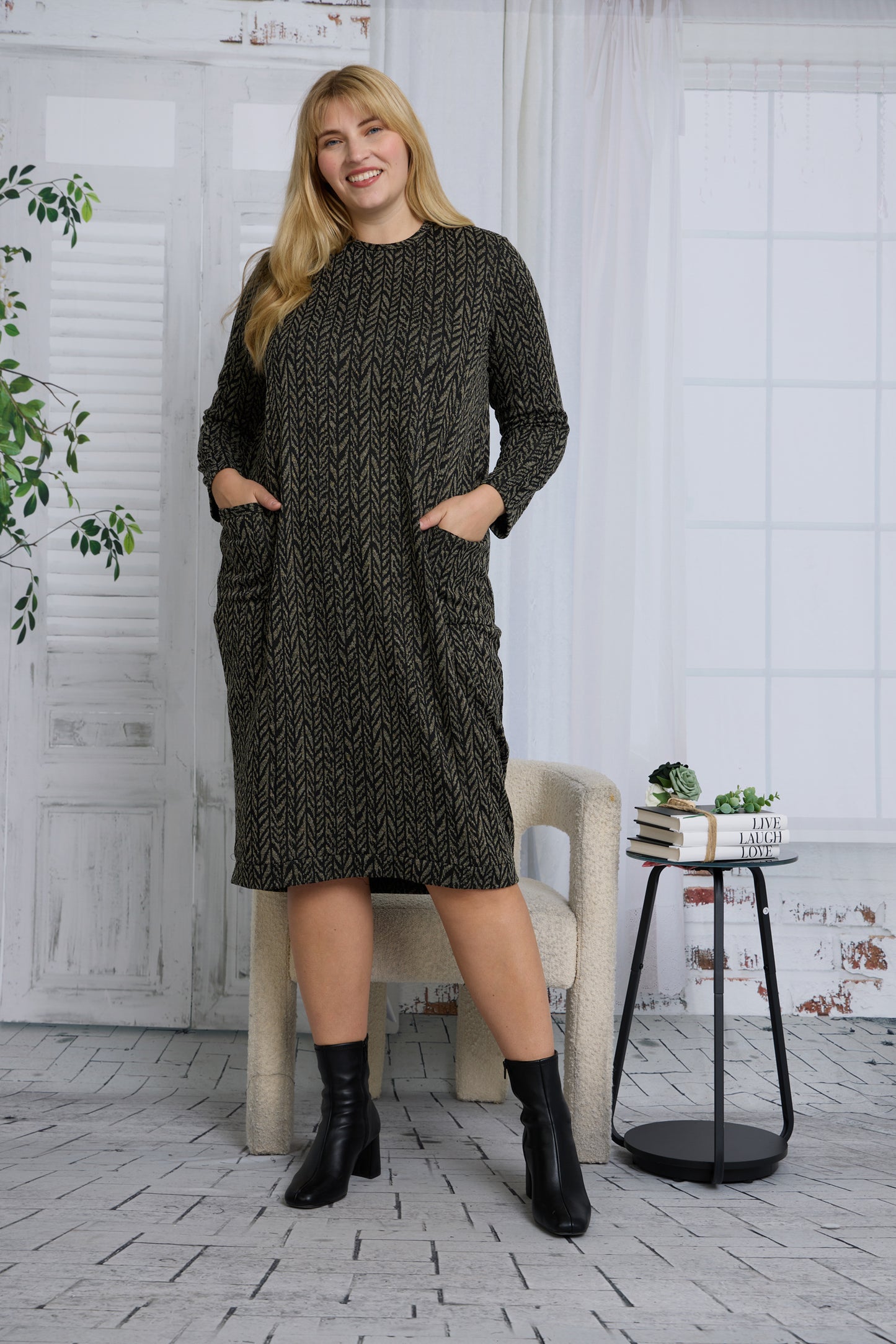 JAIMIE DRESS PLUS