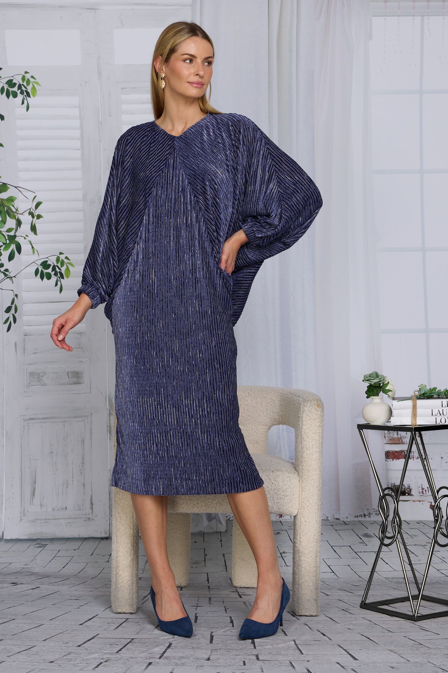 JANELLE DRESS - NAVY VELVET