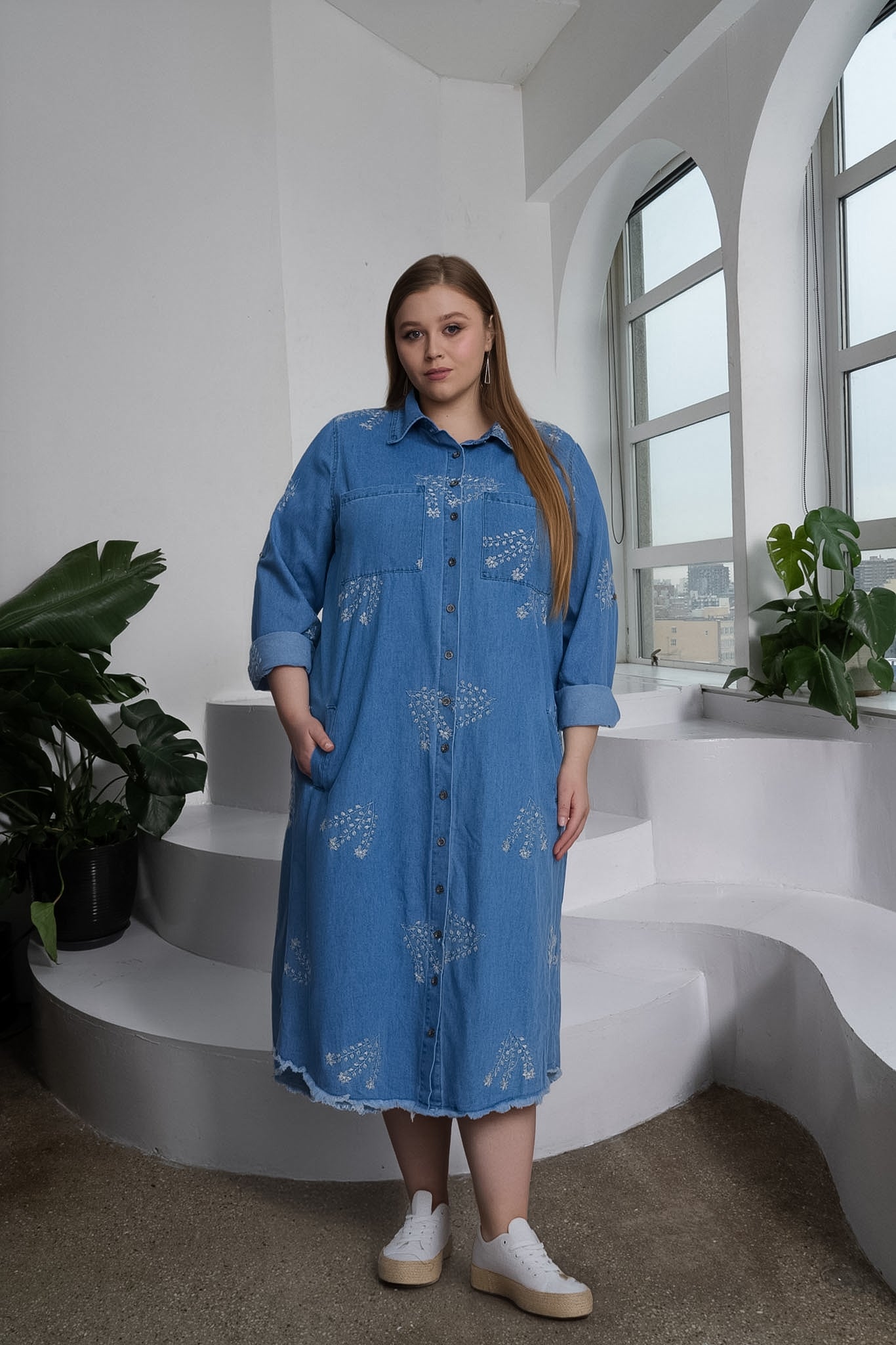 NOAH DRESS PLUS - DENIM EMBROIDERED