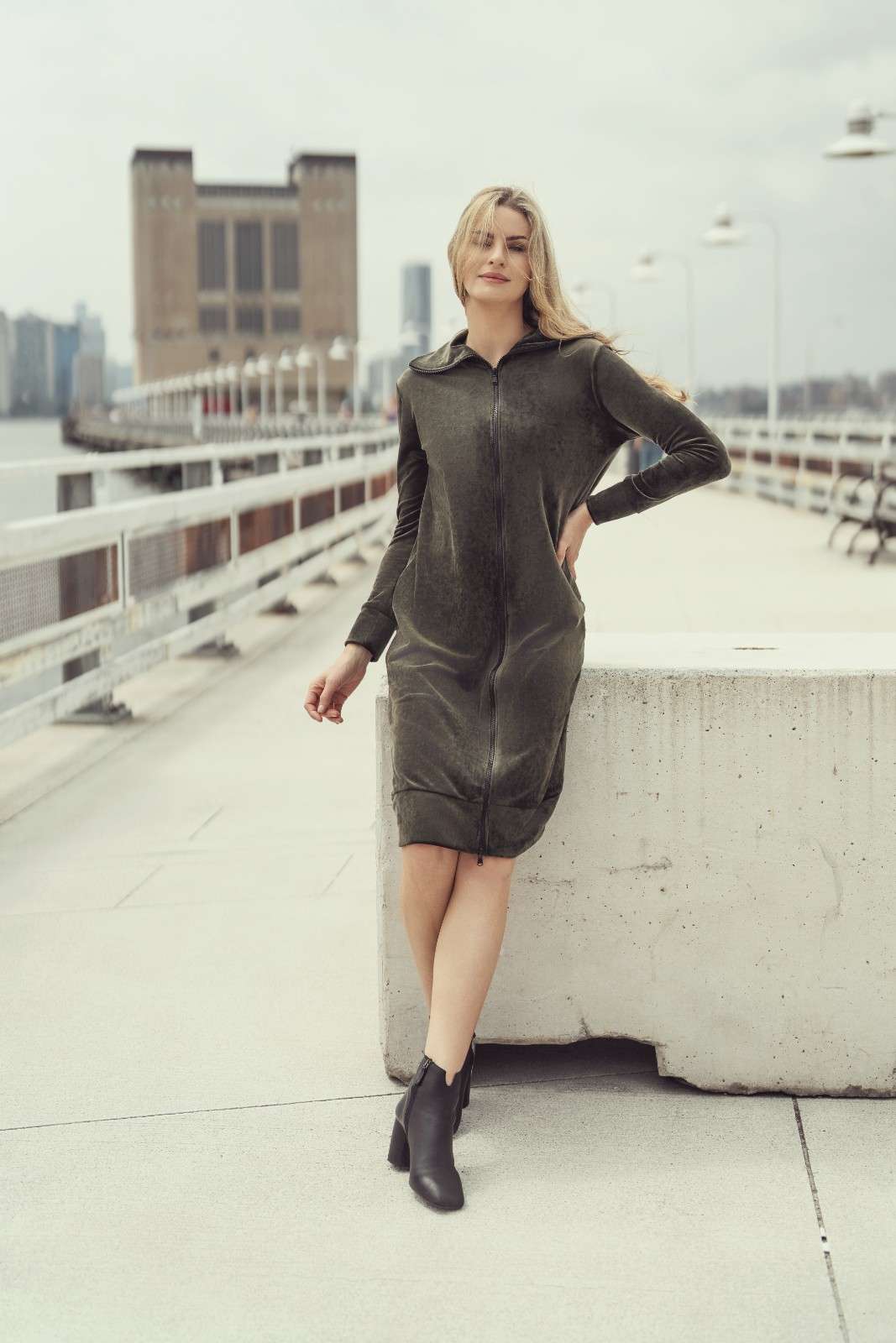 CONNIE DRESS - VELVET