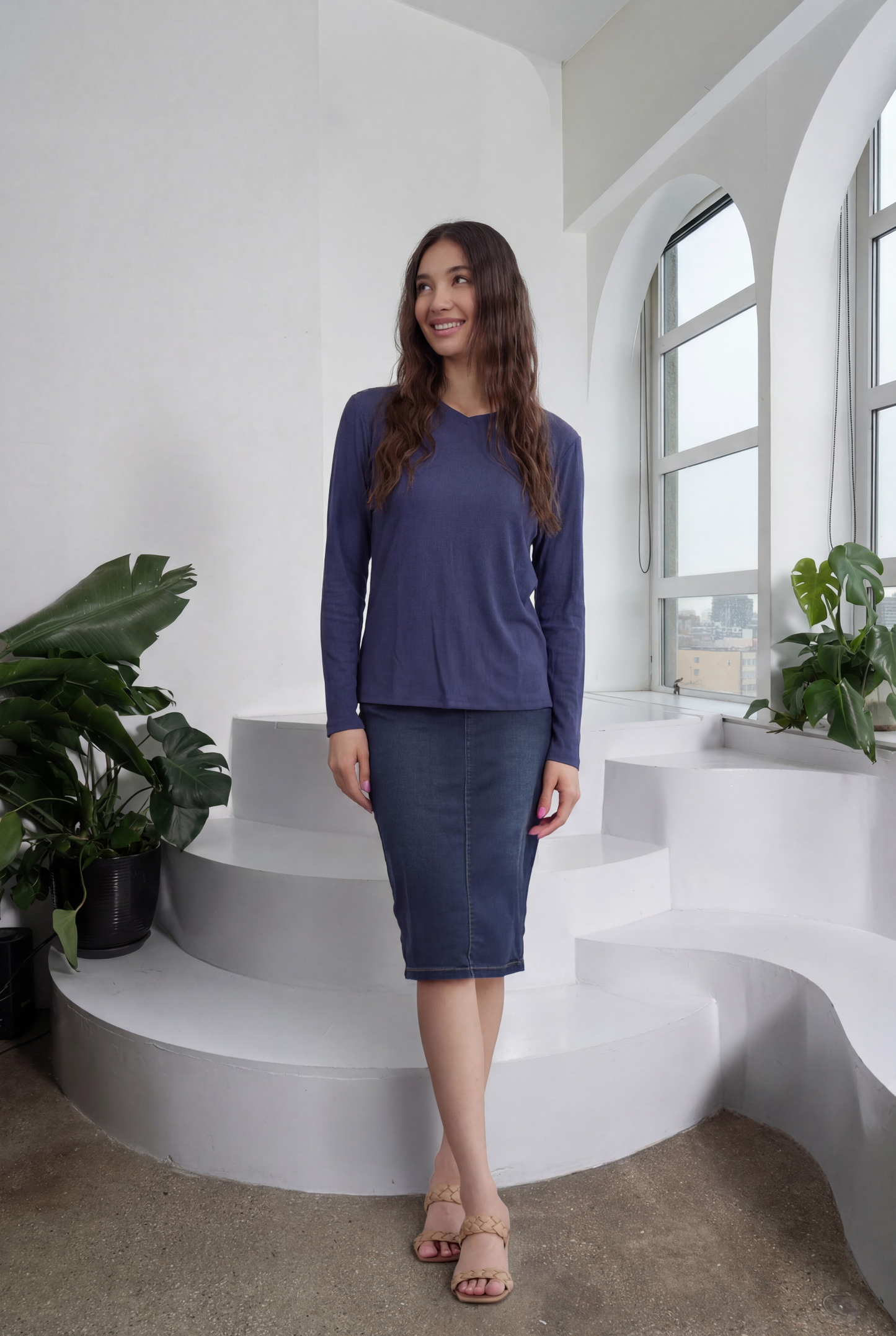 IVEE - V-NECK MICRORIBBED T-SHIRT