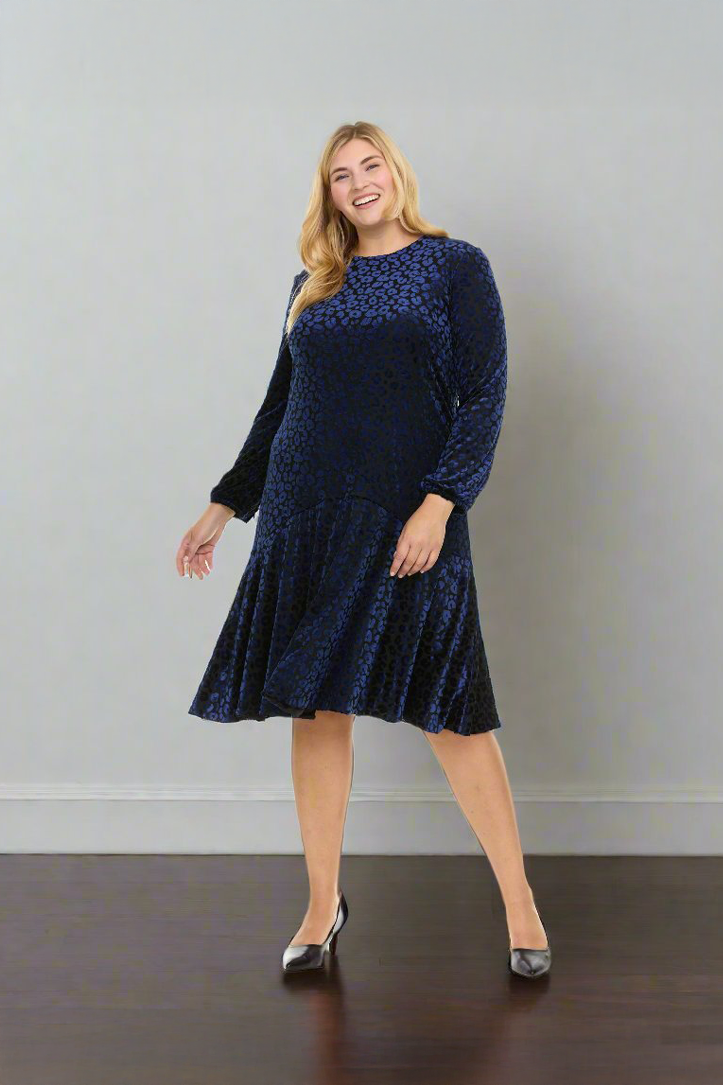 KAREN DRESS PLUS - NAVY LEOPARD