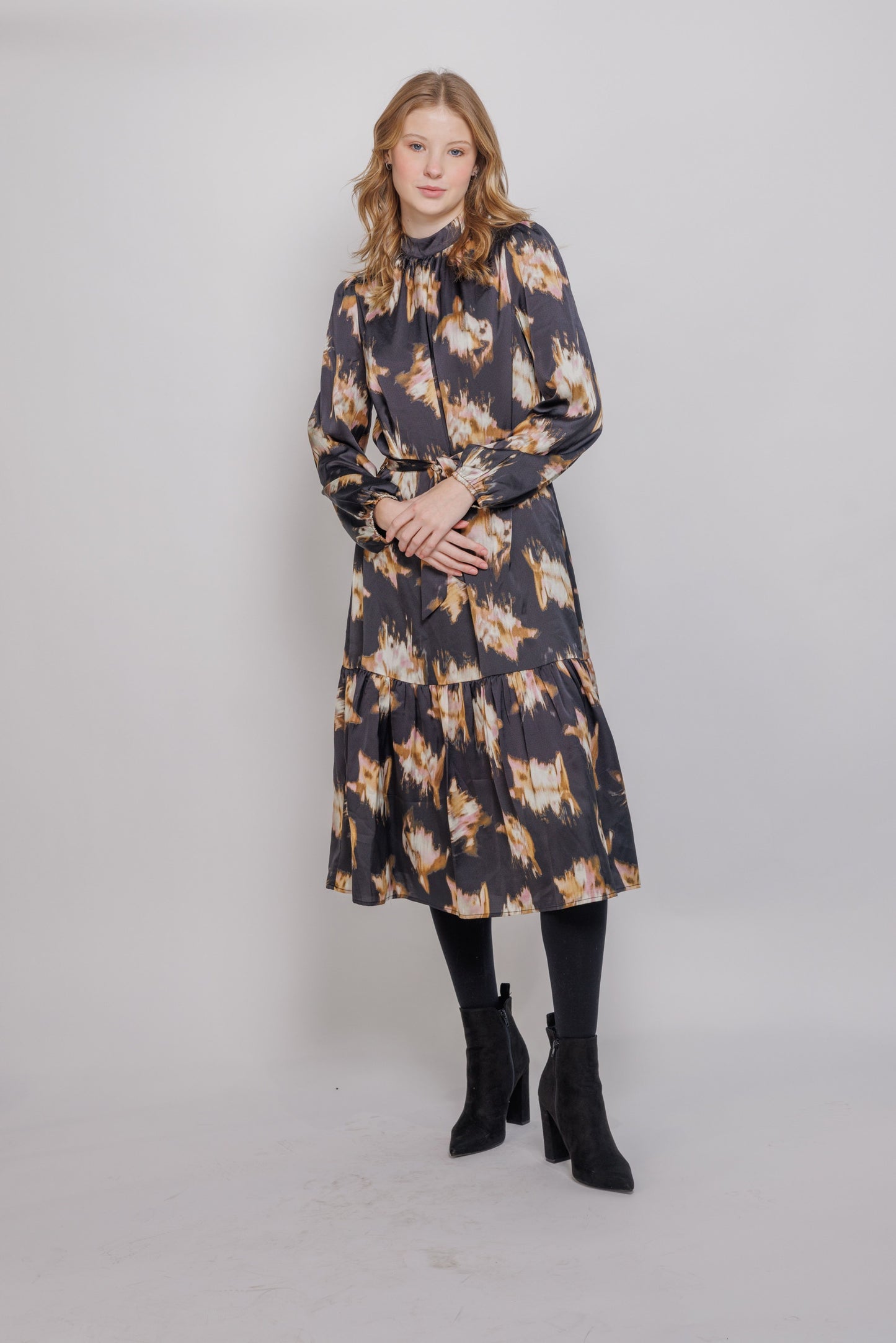 IVEE - LOWE RUFFLE DRESS