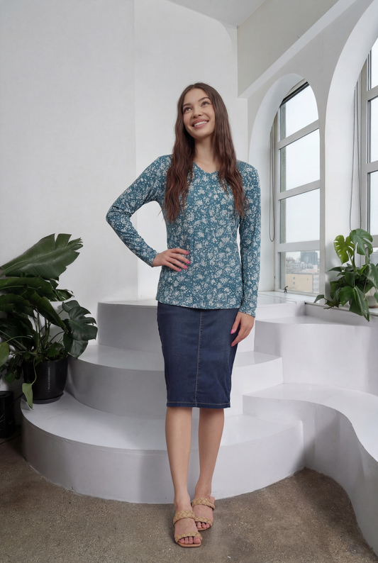 IVEE - V-NECK PRINT TOP