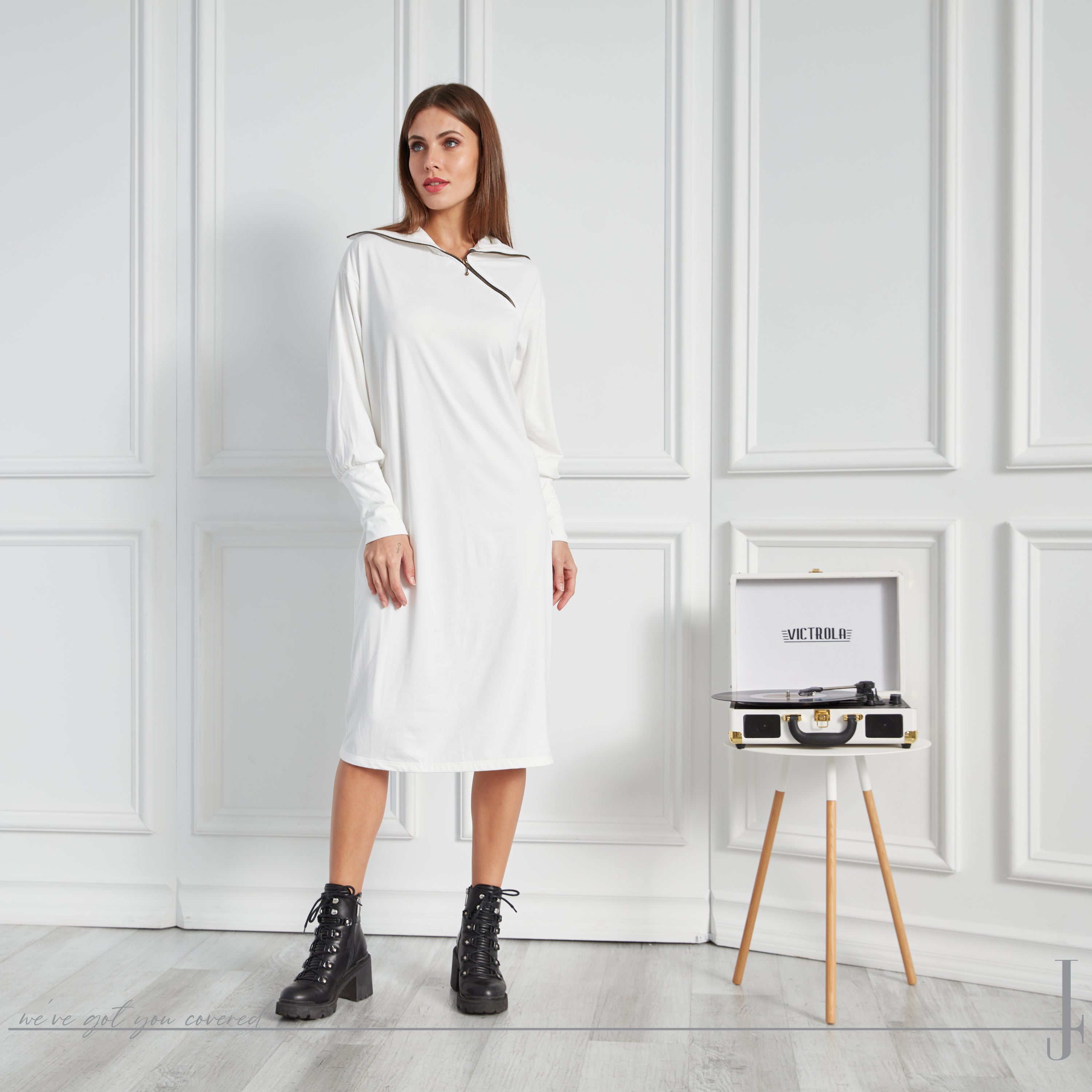 BETSEY- IVORY