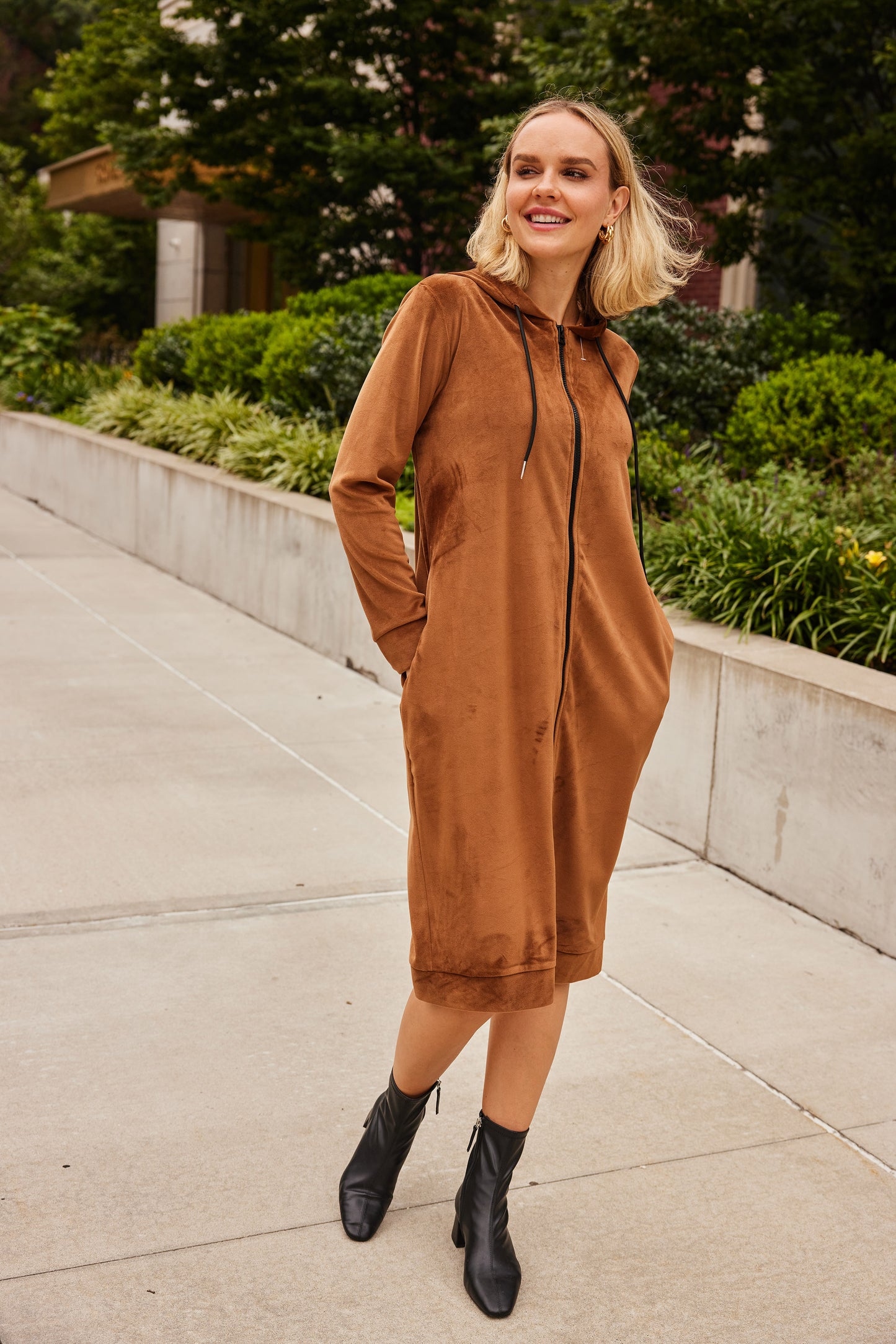 CARRIE HOODIE 2.0 VELOUR