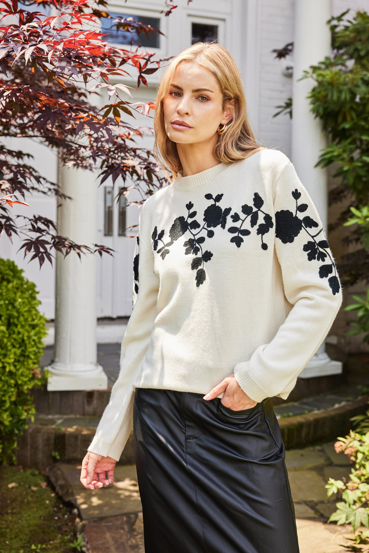 ELARA SWEATER