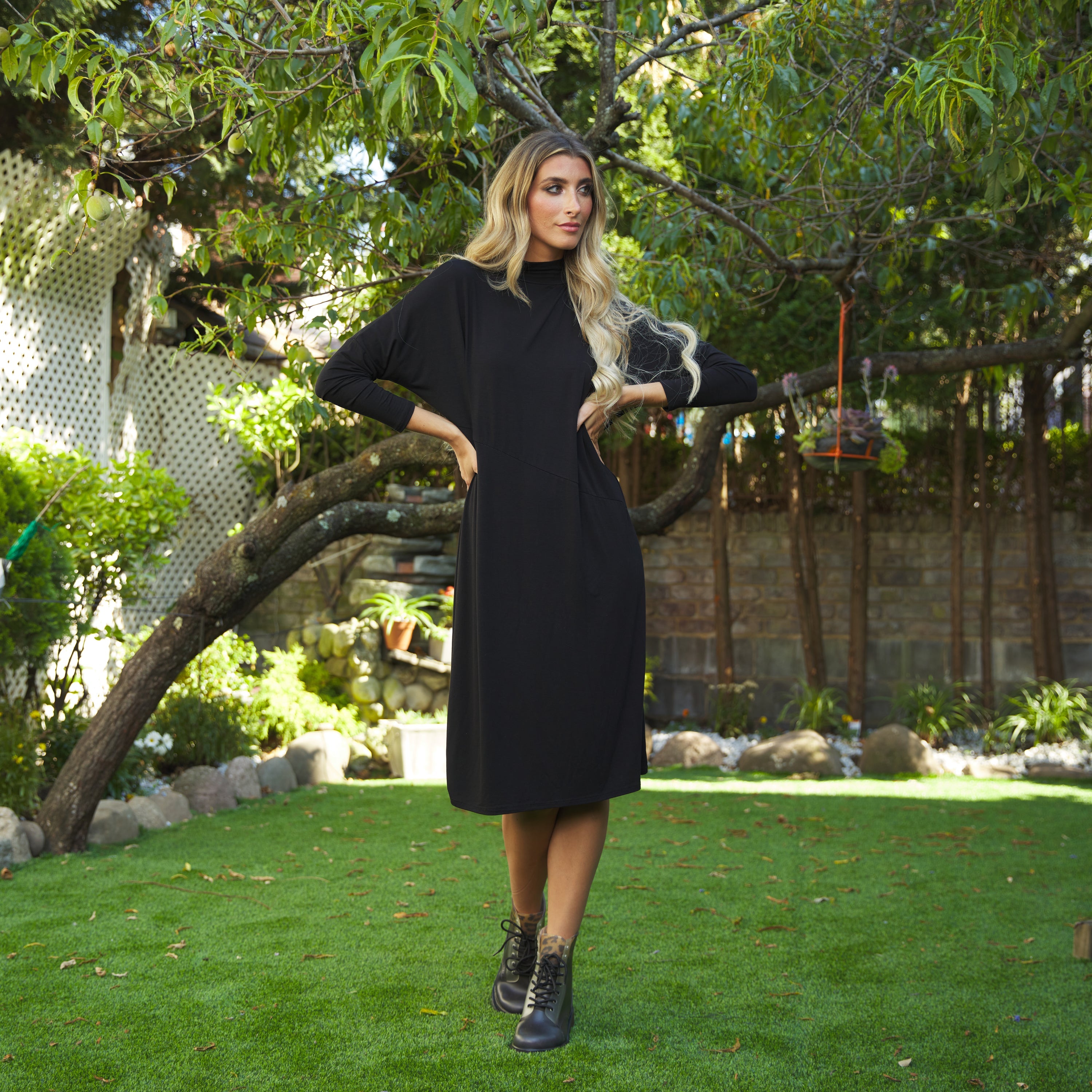 EMERY - BLACK