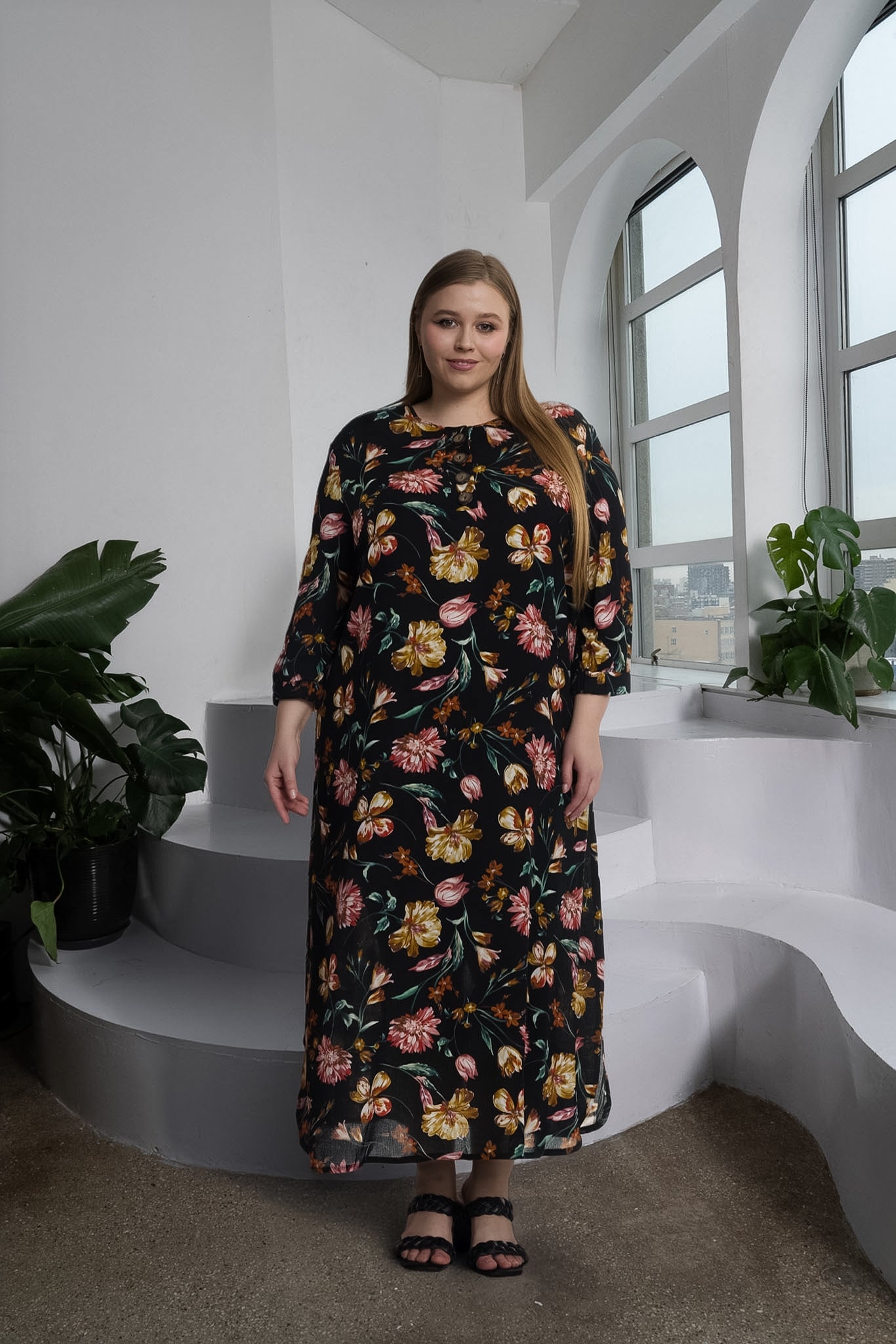 HEIDI DRESS PLUS - BLACK FLORAL