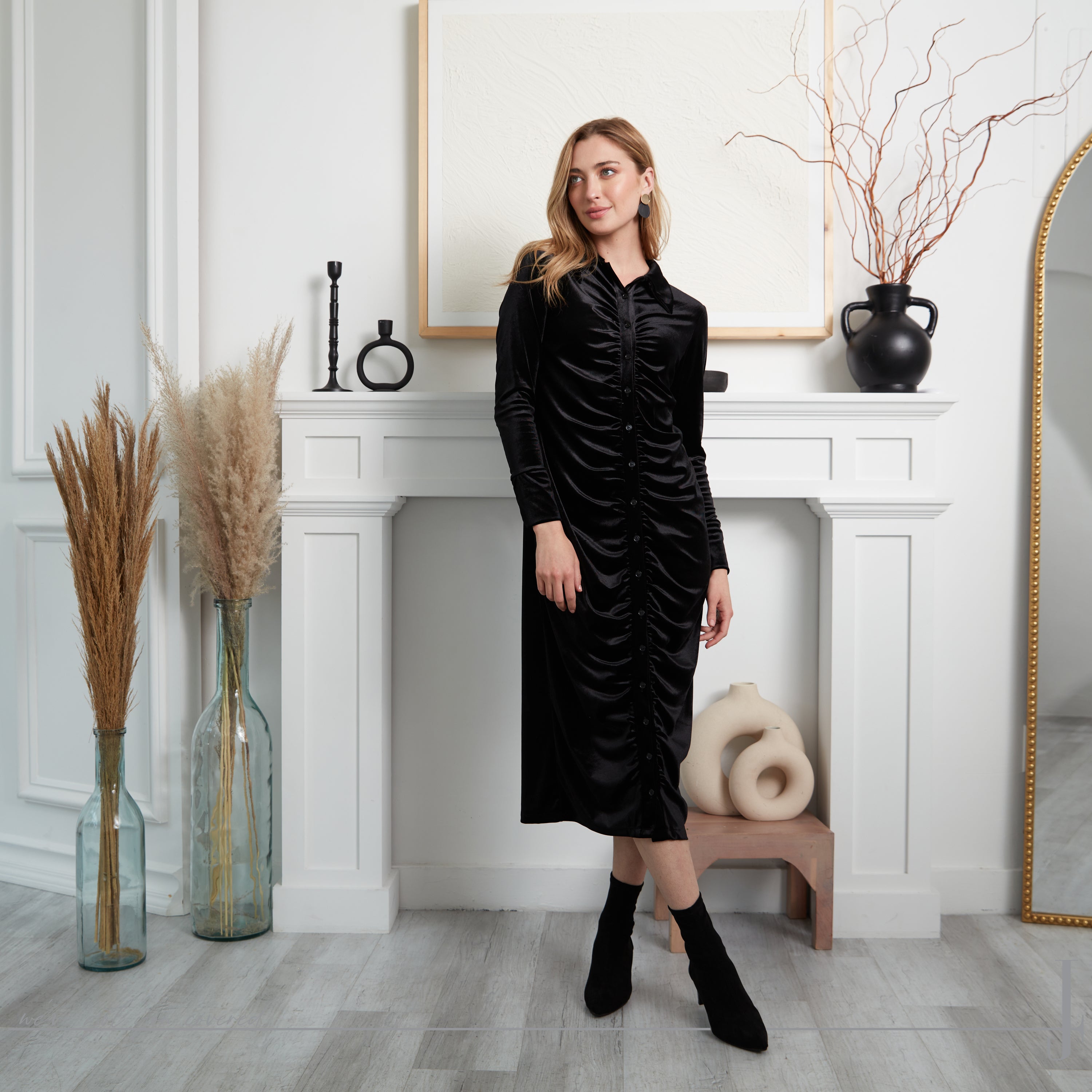 MIRIAM - BLACK VELOUR