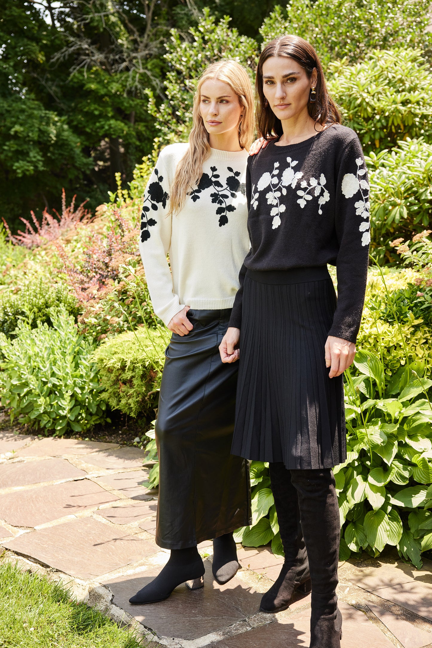 ELARA SWEATER