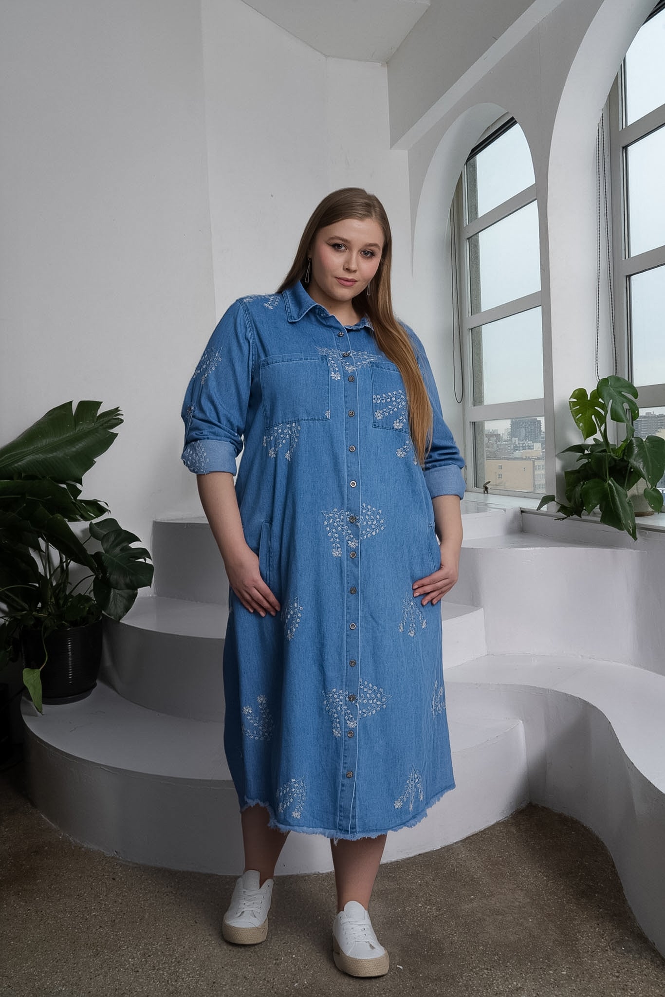 NOAH DRESS PLUS - DENIM EMBROIDERED