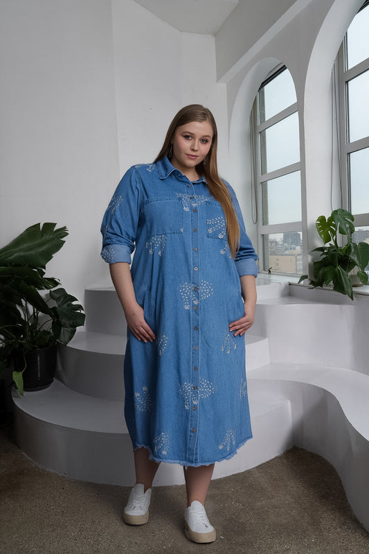 NOAH DRESS PLUS - DENIM EMBROIDERED