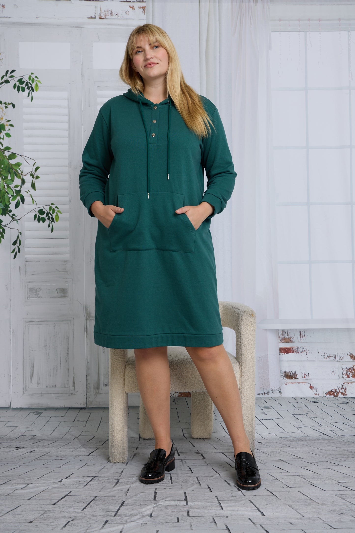 SARA HOODIE DRESS PLUS