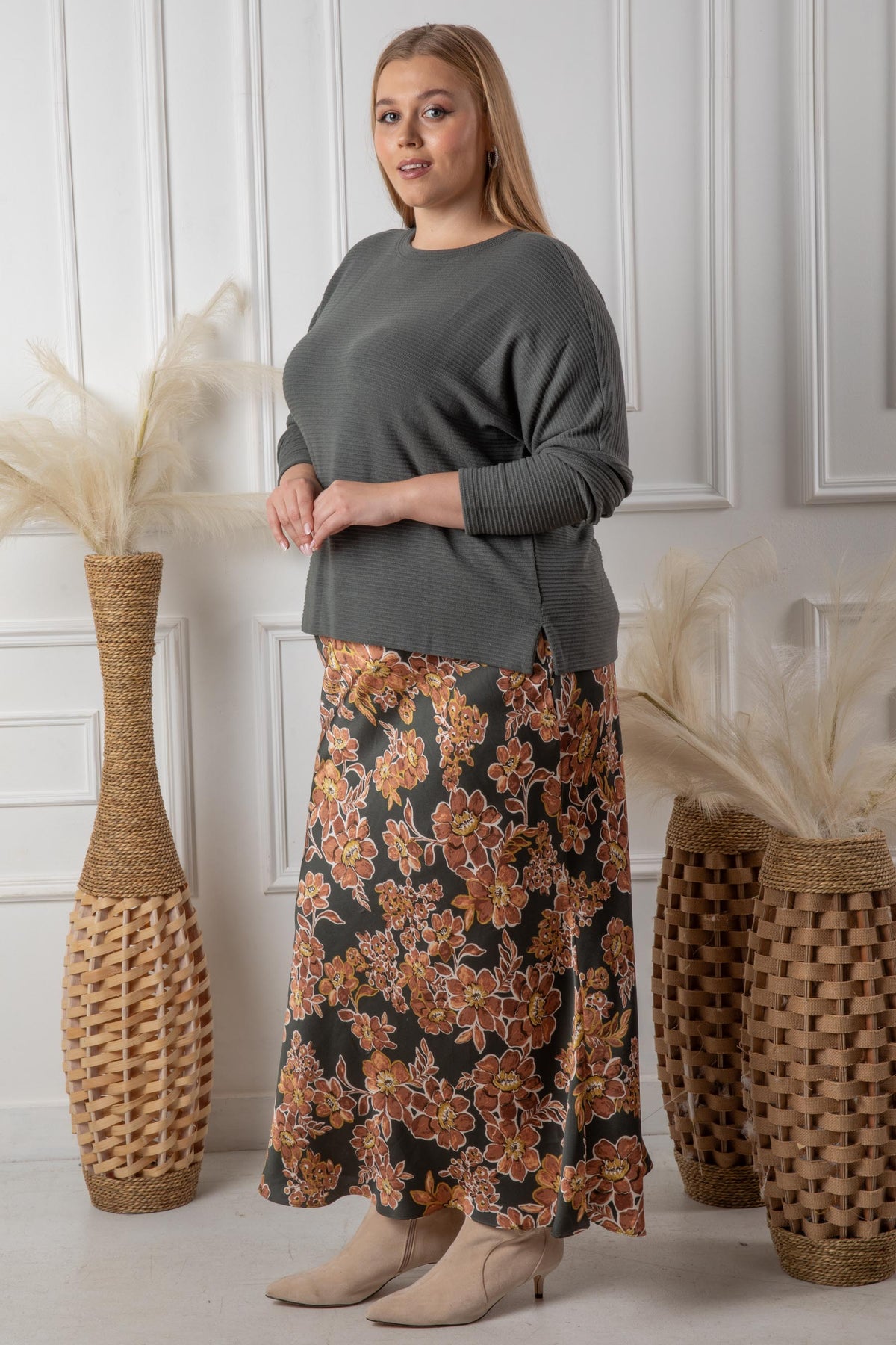 COSMO SKIRT PLUS