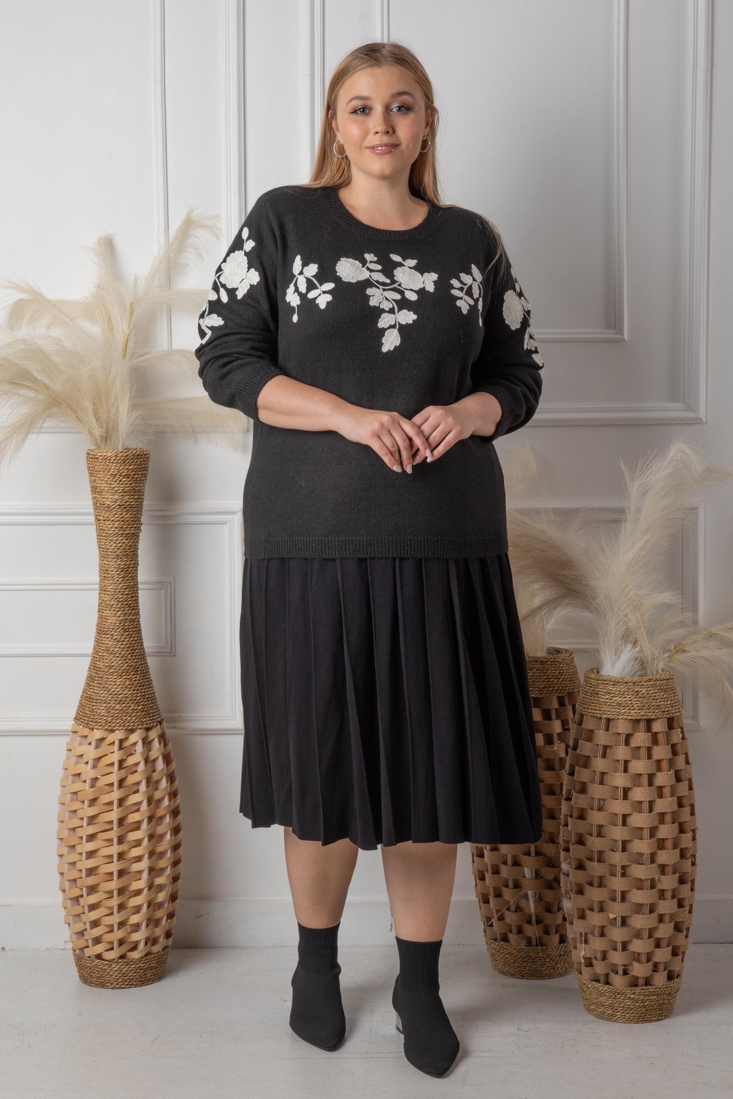 ELARA SWEATER PLUS