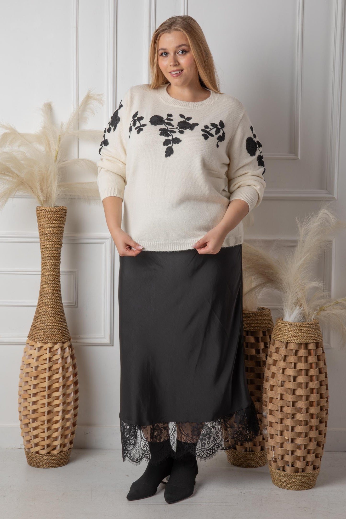 ELARA SWEATER PLUS