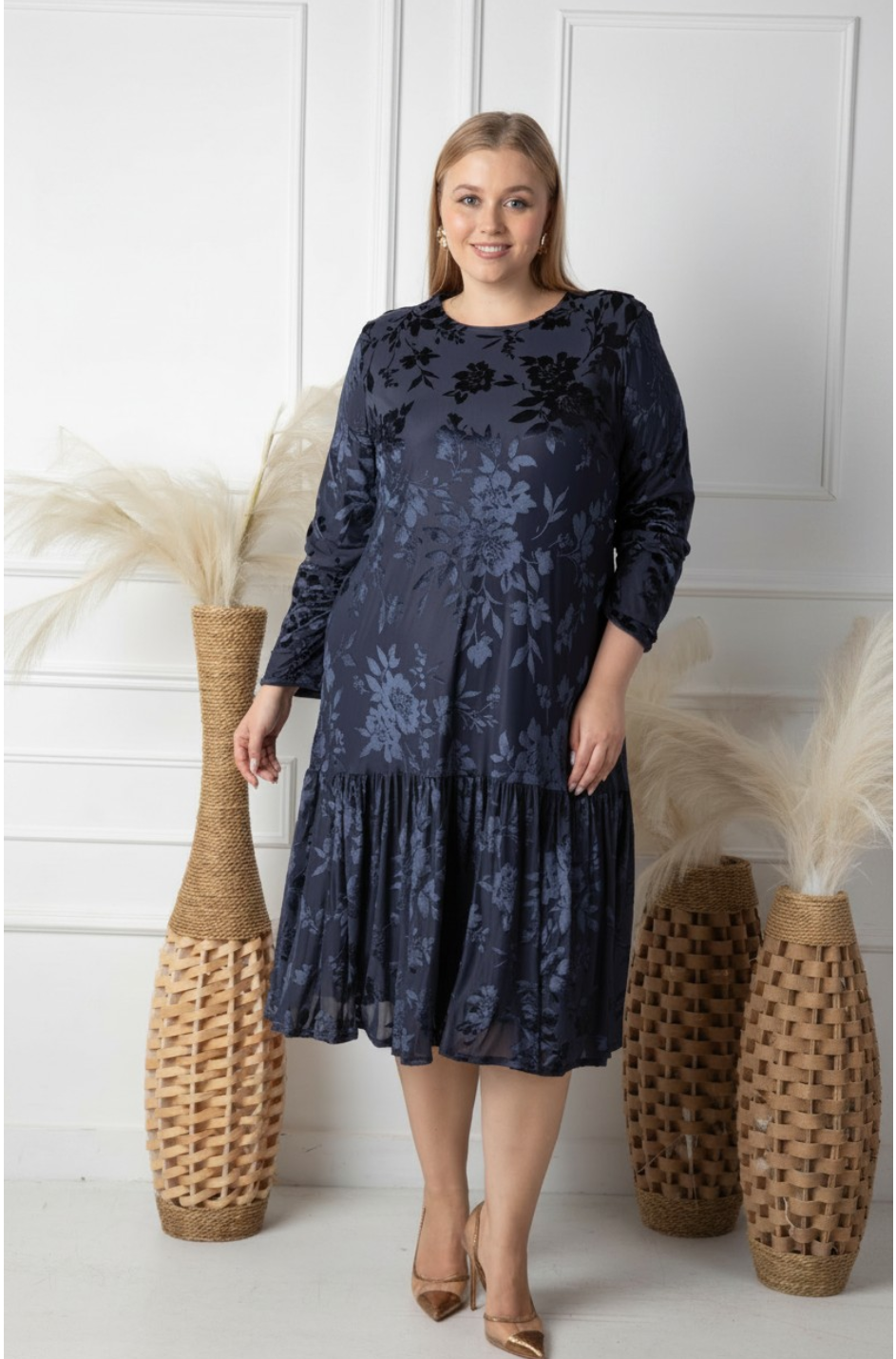 TESSA DRESS PLUS - NAVY FLORAL